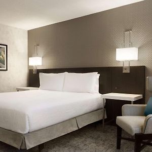 King Room Accessible Tub Mobility Access